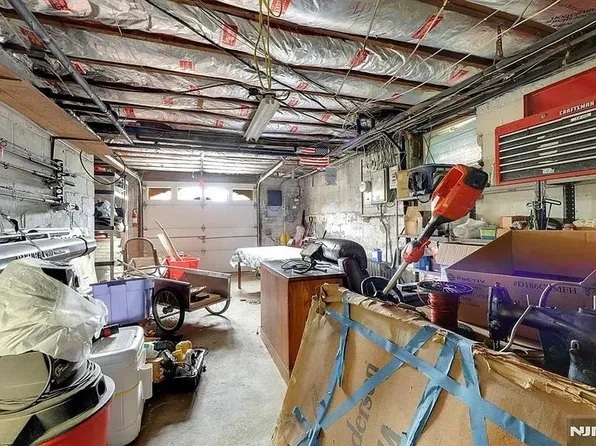 451 Wilfred Terrace image 18 of 21