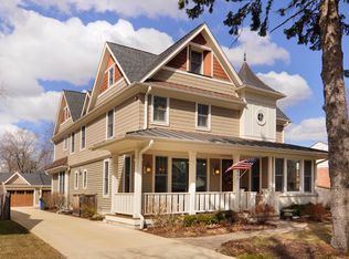 450 Whittier Ave, Glen Ellyn, IL