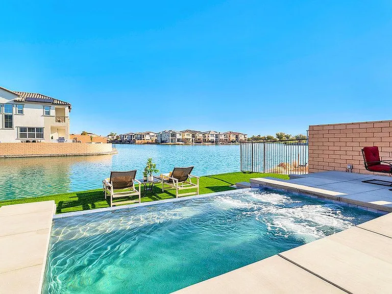 43180 Portuale Ct — Photo 1