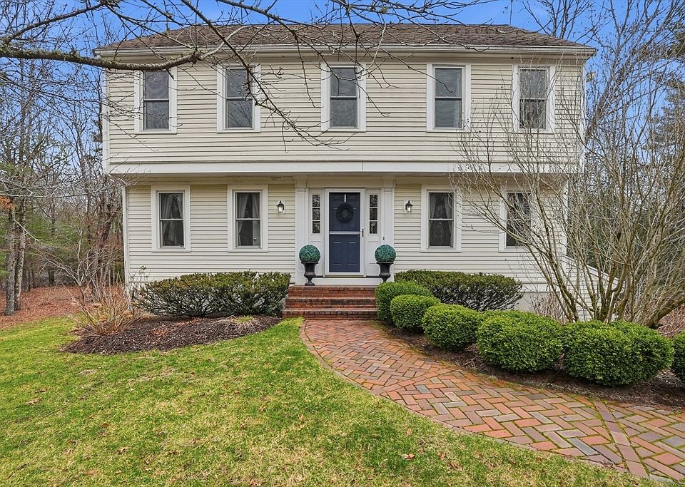 1st image of 17 Oak St