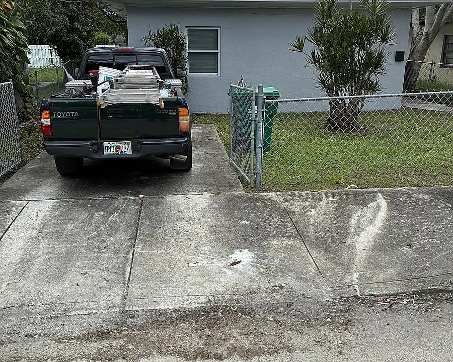 5320 NW 24th Ct
