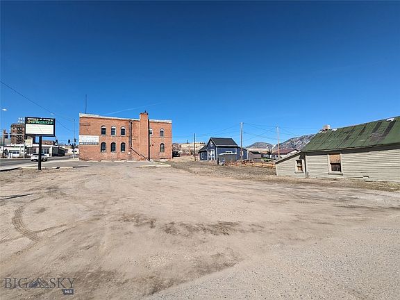 3rd image of 202 S Arizona St