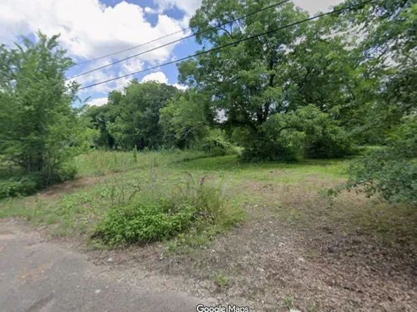 1004 2nd St NE, Paris, TX 75460