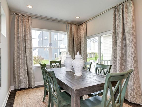 5th image of 34301 Graham Cir