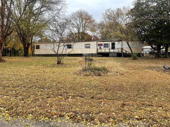 2233 Sioux Dr, Sulphur, OK 73086
