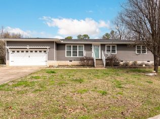 473 Williams Dr, Chattanooga, TN 37421