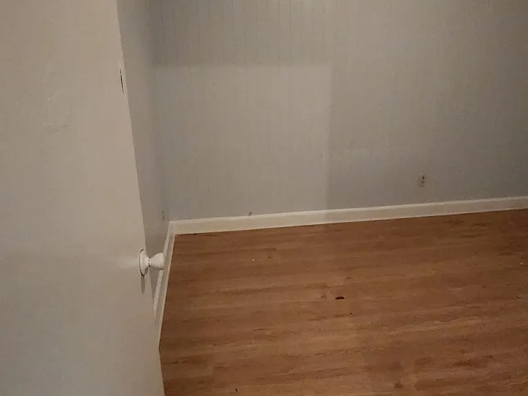 910 Hill Ter — Photo 23