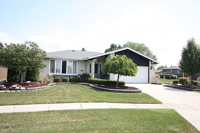 1st image of 15327 Saint Andrews Dr