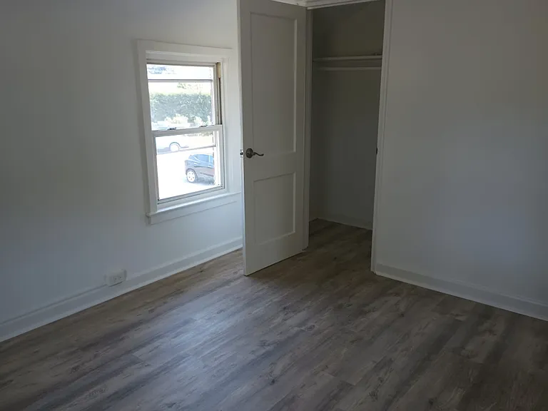 681 Willow St — Photo 3
