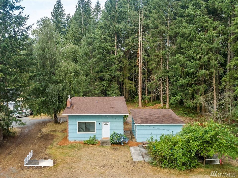 1st image of 3505 Long Lake Dr SE
