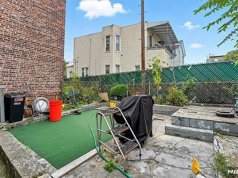 2105 New York Ave #1A — Photo 6