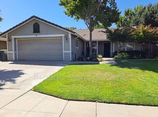 2848 Beverly Ave, Clovis, CA