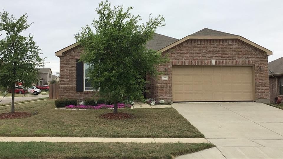 1st image of 920 Bee Creek Ln