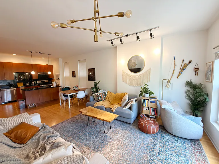 1409 N Wicker Park Ave #1F — Photo 1
