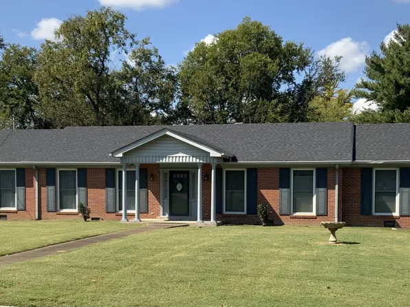 126 Oak Hill Dr, Lebanon, TN 37087