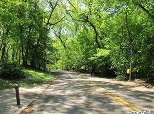 8340 Austin St APT 2U, Kew Gardens, NY 11415