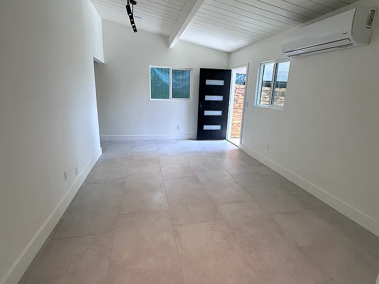 4436-4442 Manitou Way #4436 — Photo 6