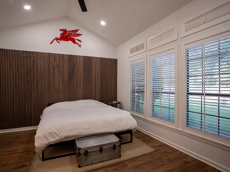 2521 Stanford Ct — Photo 15
