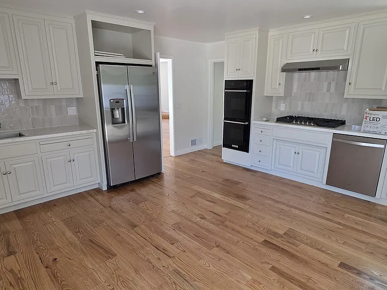 2222 Oakdale Rd — Photo 7