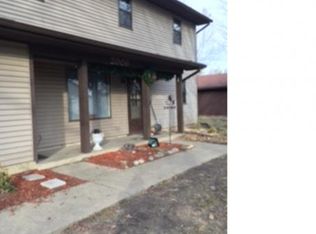 2006 Karen Ct, Champaign, IL 61822