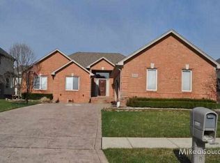 50391 Nesting Rdg, Update, MI 48044