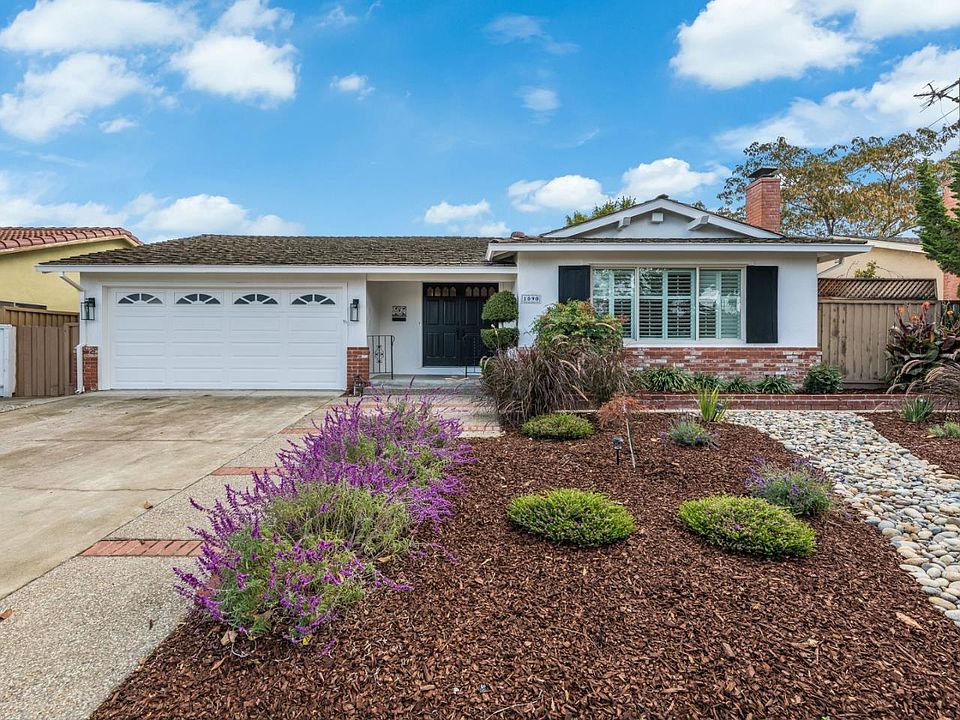 1st image of 1090 Fairbrook Ct
