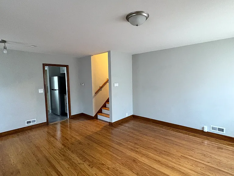 3717 S 48th St — Photo 12