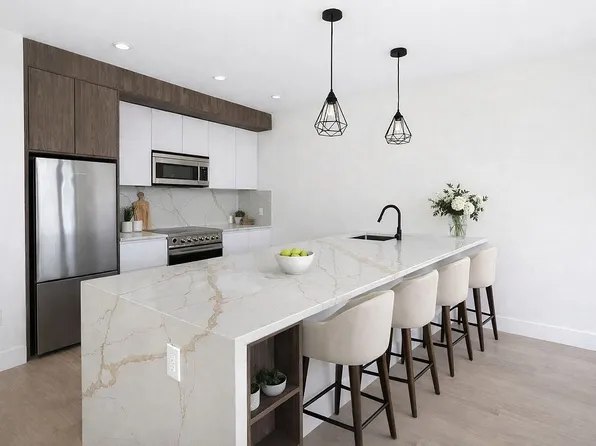 158 Somers St #3A, Brooklyn, NY 11233