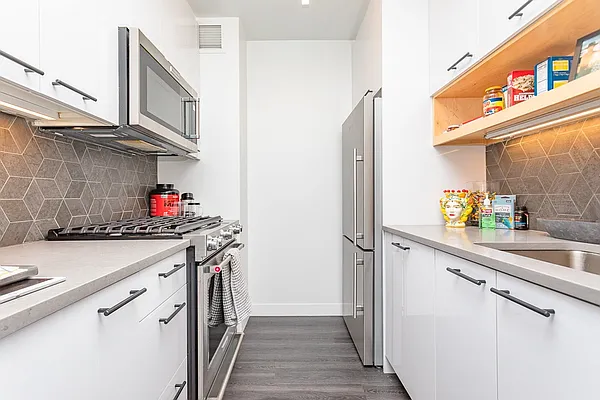 Rented by The Dermot Realty Management Company | media 22