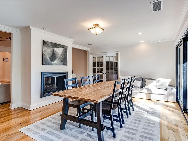 7350 Fieldgate Dr — Photo 6