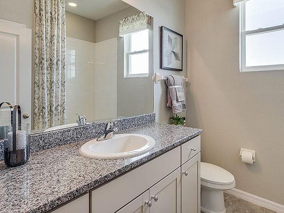 4th image of 7937 Stonebrook Cir