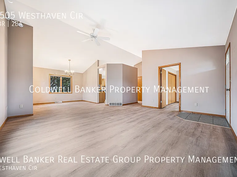 1505 Westhaven Cir — Photo 4