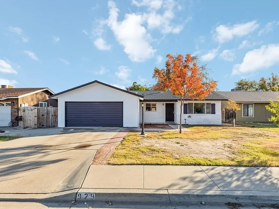 929 Moffat Dr