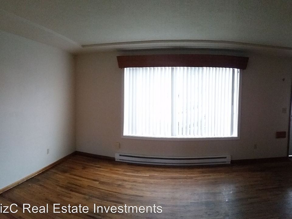 2nd image of 533 NE 113th Ave