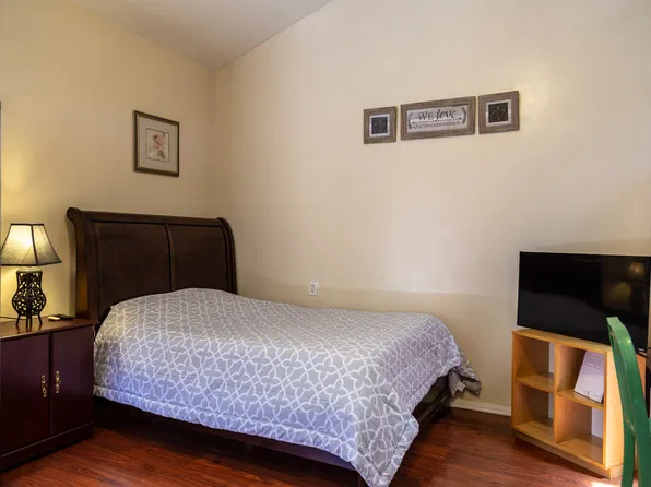 8701 Yorktown Ave #2, Los Angeles, CA 90045