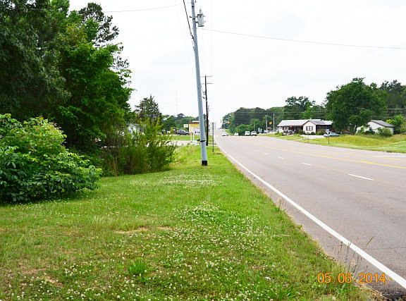 2nd image of 3450 Highway 79n