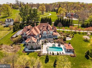 1075 S Leopard Rd, Berwyn, PA 19312