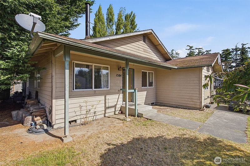 2nd image of 1584 7th Street