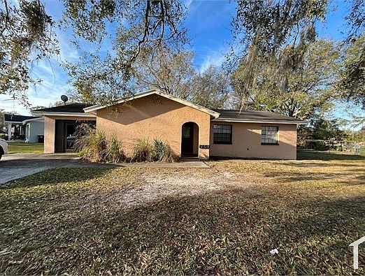 1st image of 751 Ponderosa Dr W