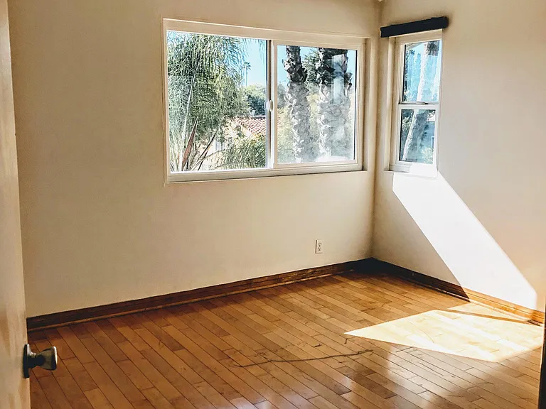3335 Rowena Ave #6 — Photo 6