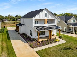1529 Shalom St, Murfreesboro, TN 37128