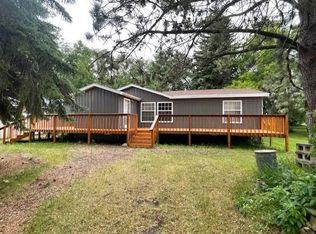 409 McCumber St, Rolette, ND 58366