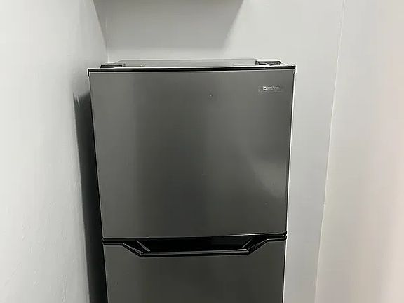2nd image of 48-11 45th St #2C