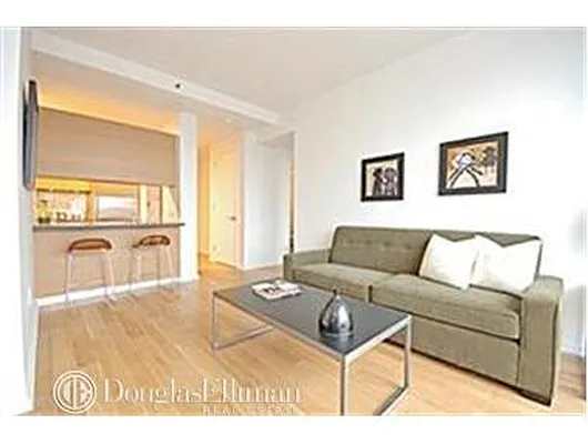 Rented by ER (DO NOT USE) | media 7