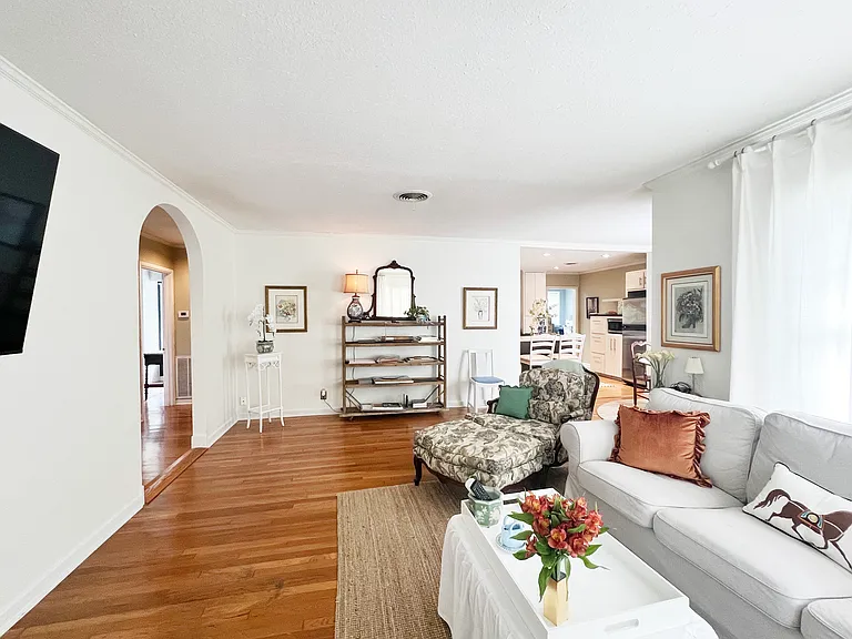 1508 Ash St — Photo 2