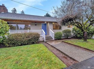 1102 Crawford Rd, Lynnwood, WA 98036