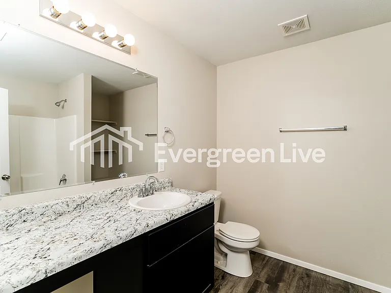 1615 S 31st St — Photo 10