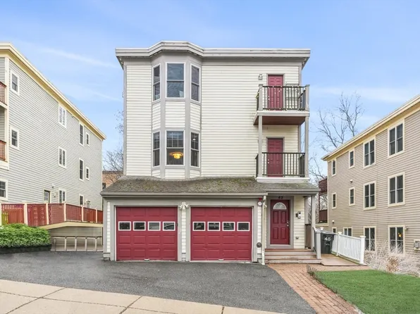 45 Lourdes Ave #2, Jamaica Plain, MA 02130