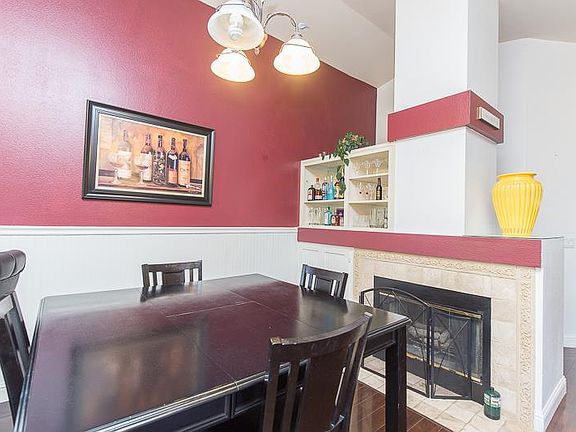 4th image of 950 Versailles Dr