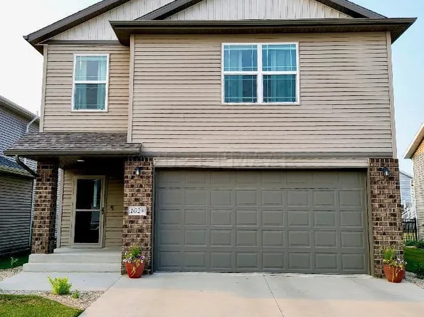 1024 30th Ave W, West Fargo, ND 58078
